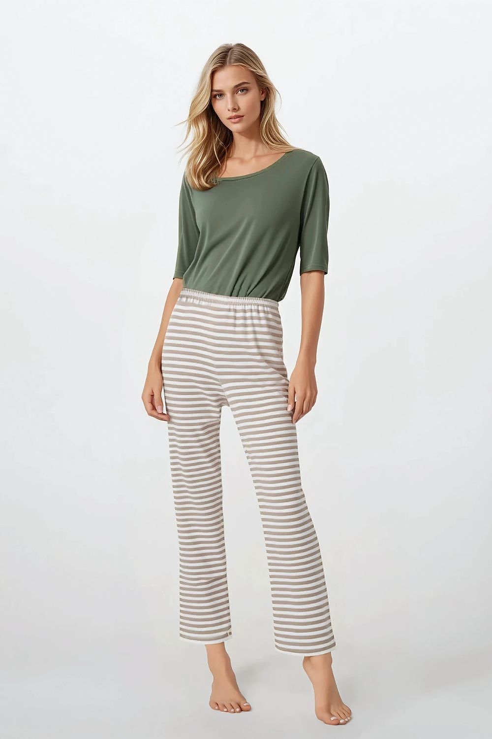 Pijama Momenti Per Me verde 211666 - vista de producto 1 en Secretelles